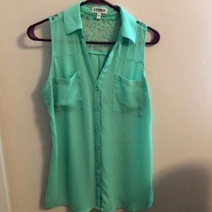 Express collared tank